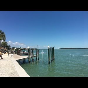 Meet your Posher, Leslie